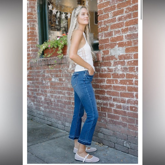 Judy Blue - Aurora High Rise Vintage Wash Kick Flare With Released Hem - 1/25 - Picture 2 of 11